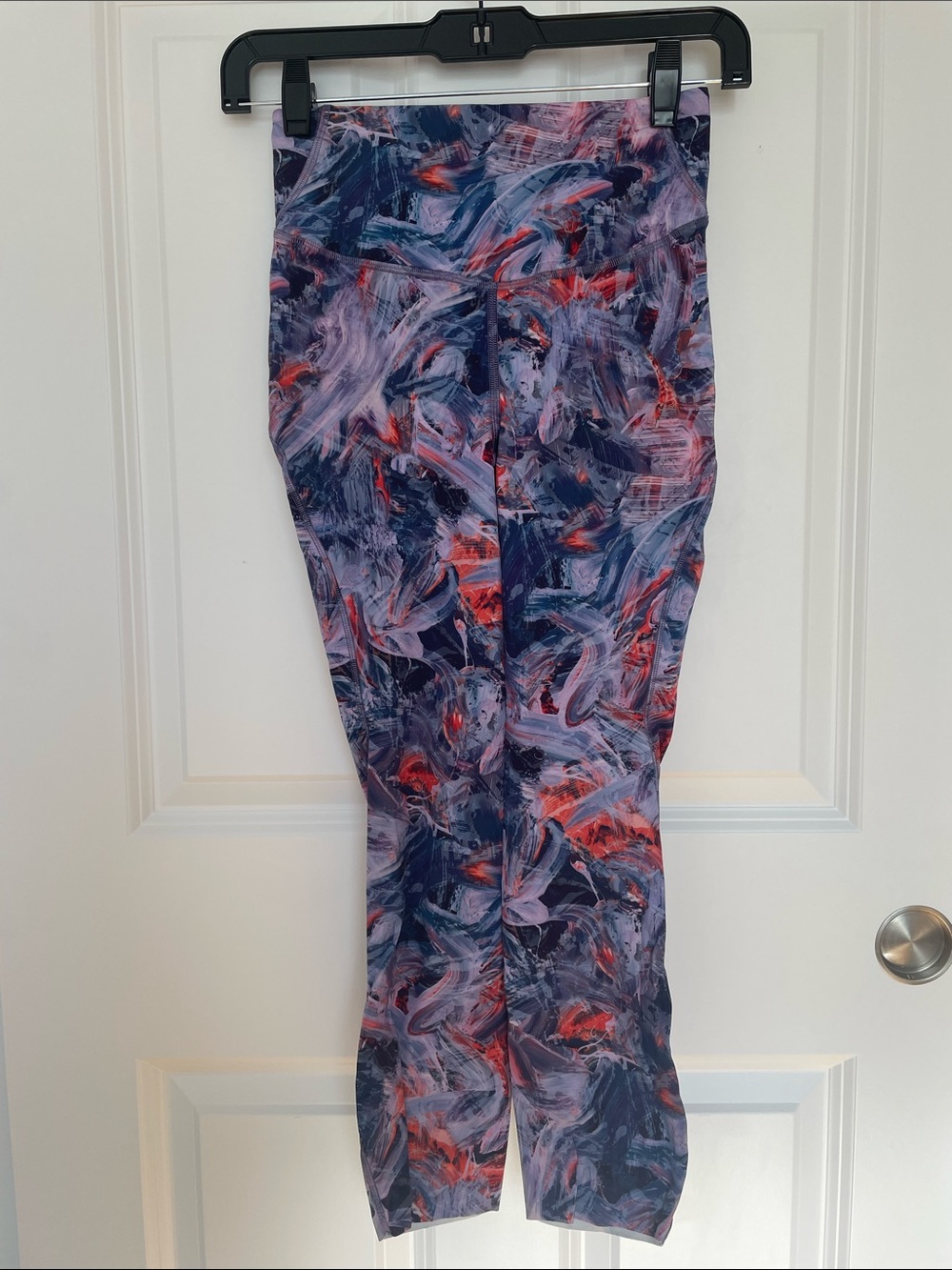 Like new Lululemon Capri Leggings